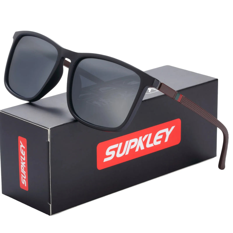 Óculos de Sol SUPKLEY com design italiano para homens estilosos. Confortável e esportivo, é um óculos leve e de alta qualidade.